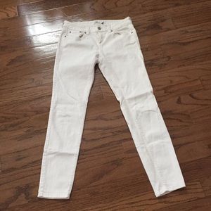 Vineyard Vines white jeans